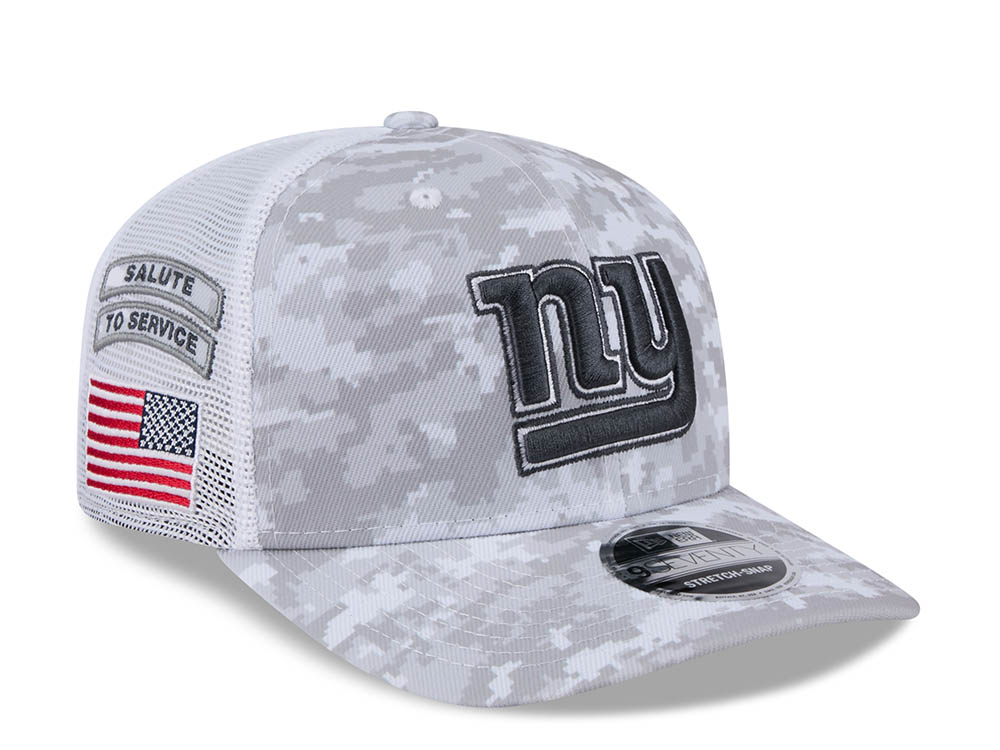 New Era New York Giants Digi Camo Salute to Service 2024 Trucker 9Seventy Snapback Cap