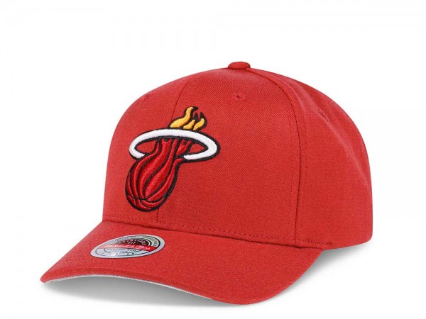 Mitchell & Ness Miami Heat Team Ground Red Line Flex Snapback Cap