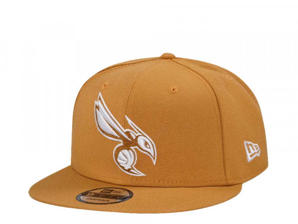 New Era Charlotte Hornets Panama Tan Edition 9Fifty Snapback Cap